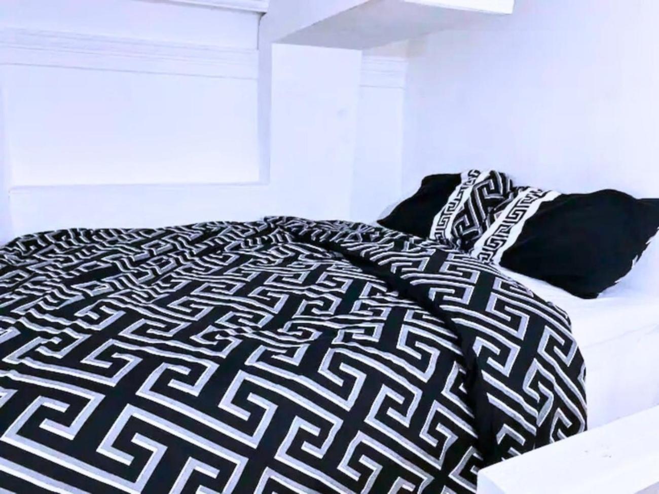 R3 Mezzanine Double Bed Balcony *